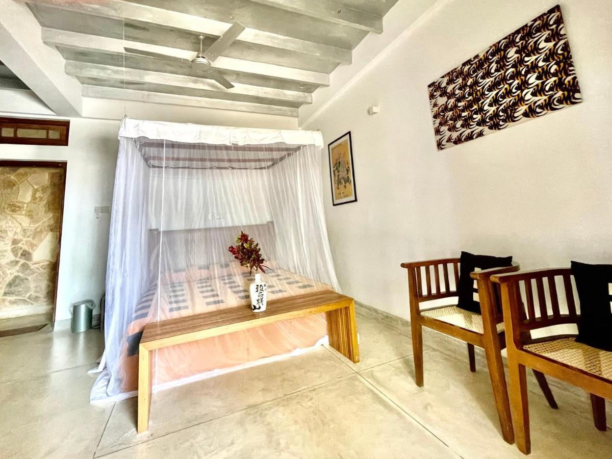 Isana House होटल 3*